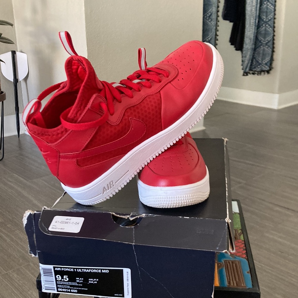 NIKE - AIR FORCE 1 ULTRAFORCE MID W/ 3M REFLECTING “size 9.5”